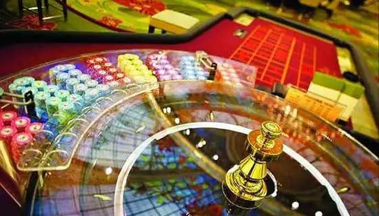Tampilan fitur aplikasi mobile gudangslot77 dengan menu sportsbook dan slot online